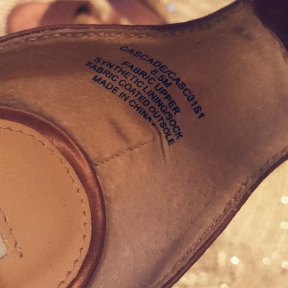 Heels - Picture 5 of 9